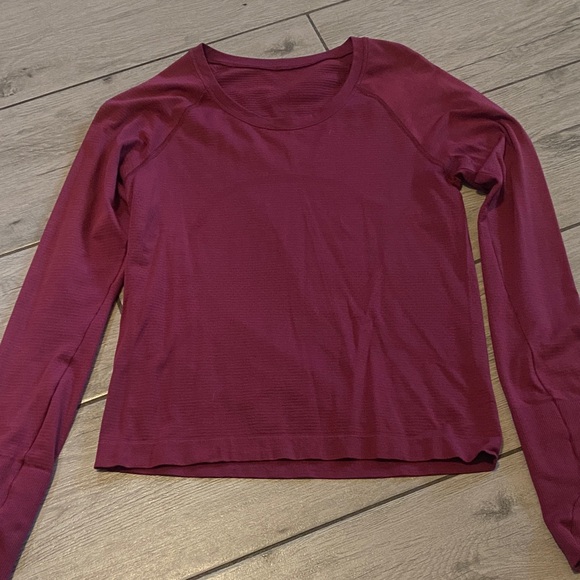lululemon athletica Tops - Lululemon Women's Burgundy Long Sleeve Top